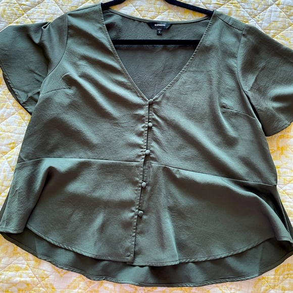 Express Green Blouse - Picture 1 of 1
